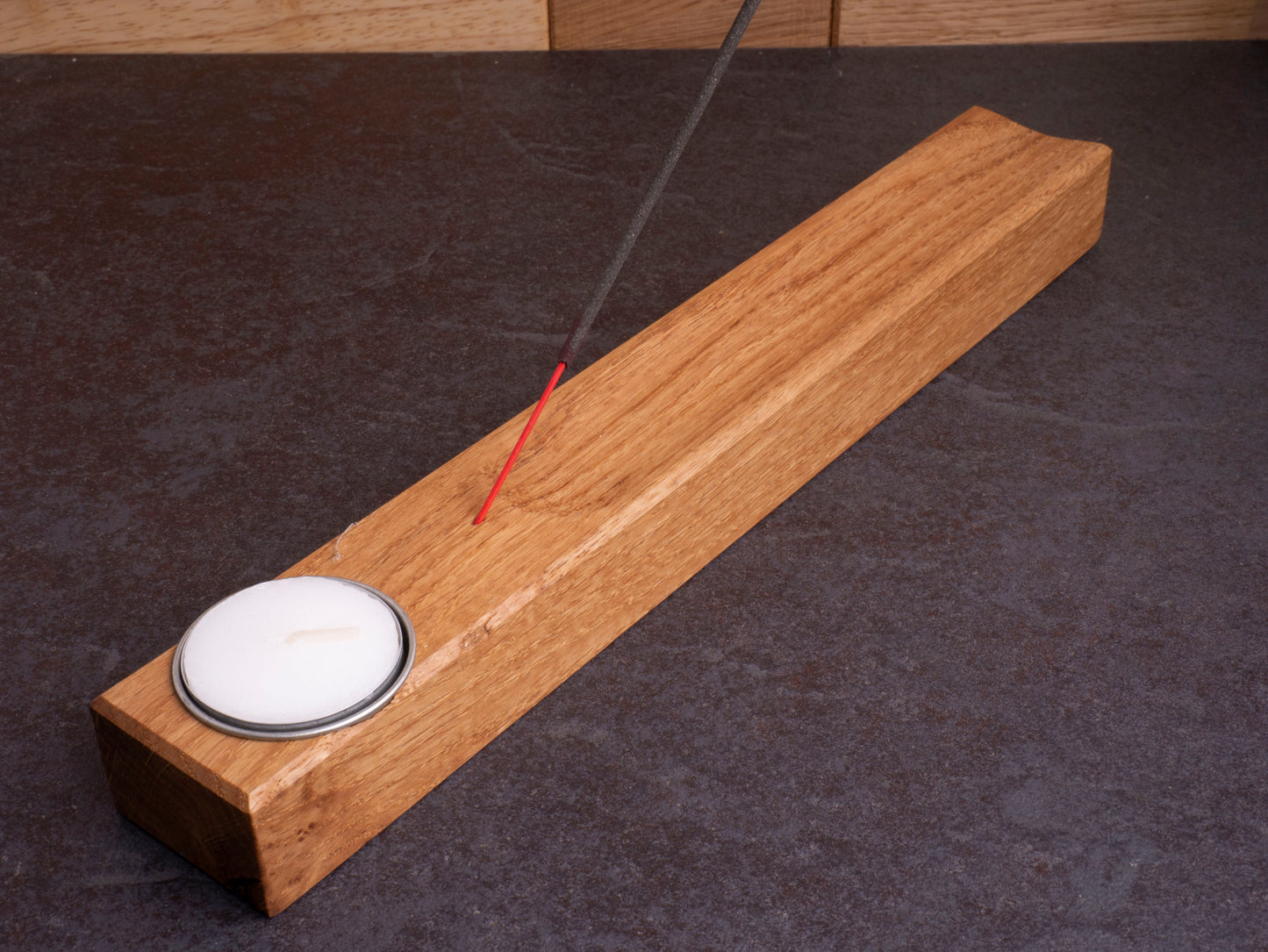 Eiken wierookhouder met theelicht